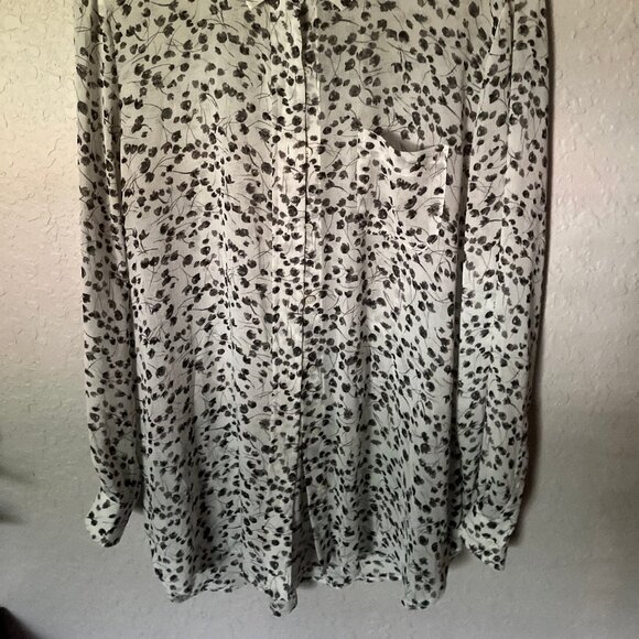 CeCe Floral Blouse (L) - Picture 2 of 5